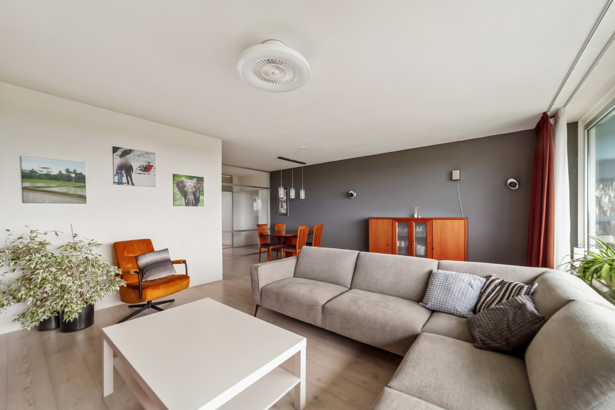 Appartement te koop: Aart Van Der Leeuwlaan 1098, Delft