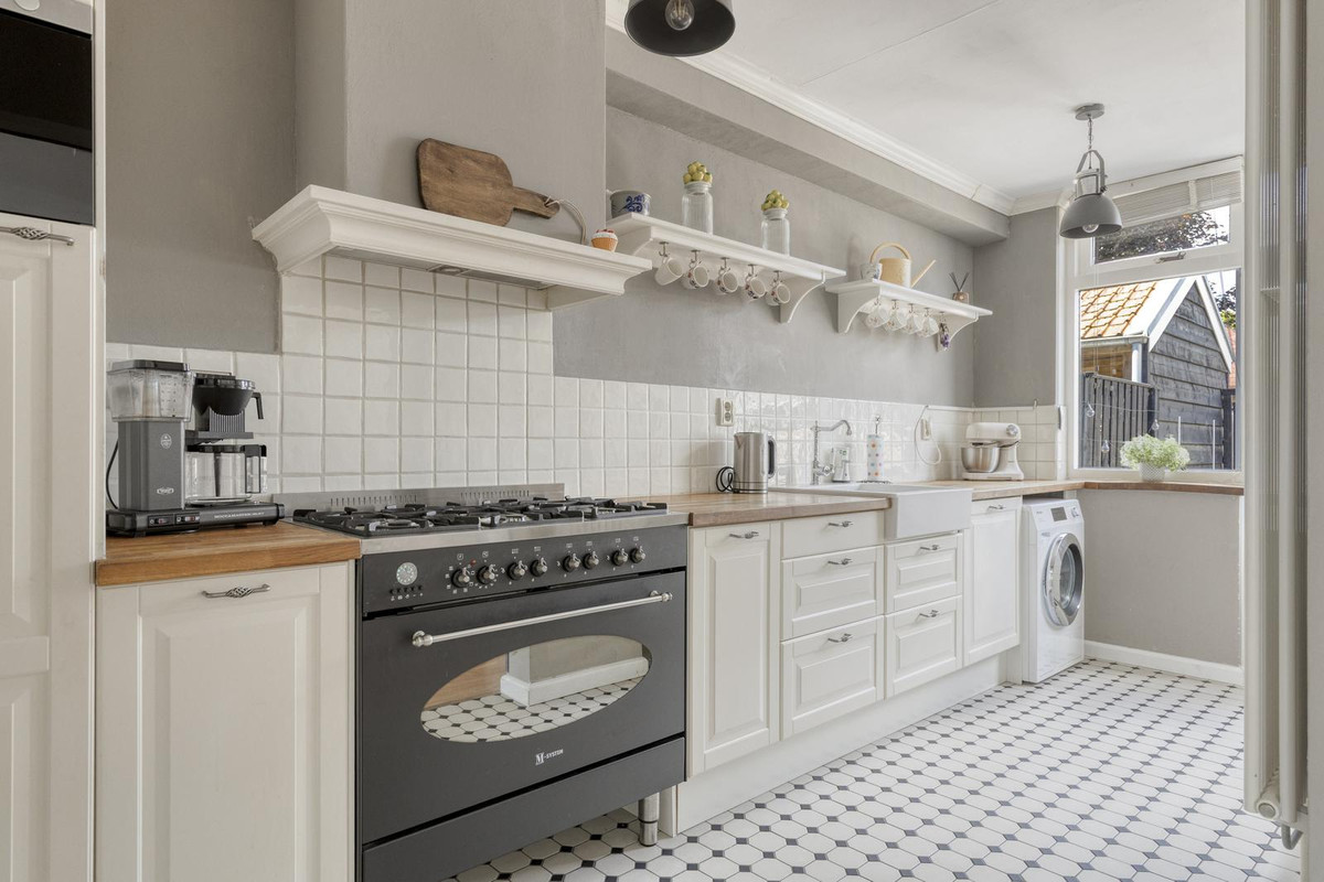 Tussenwoning te koop: Tuinstraat 17, Sint-Annaland