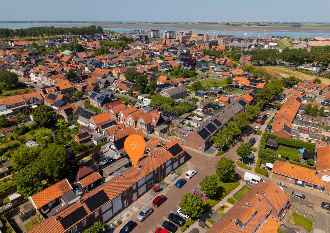 Tussenwoning te koop: Tuinstraat 17, Sint-Annaland