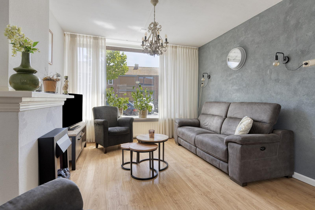 Tussenwoning te koop: Tuinstraat 17, Sint-Annaland