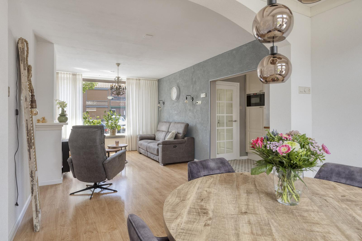 Tussenwoning te koop: Tuinstraat 17, Sint-Annaland