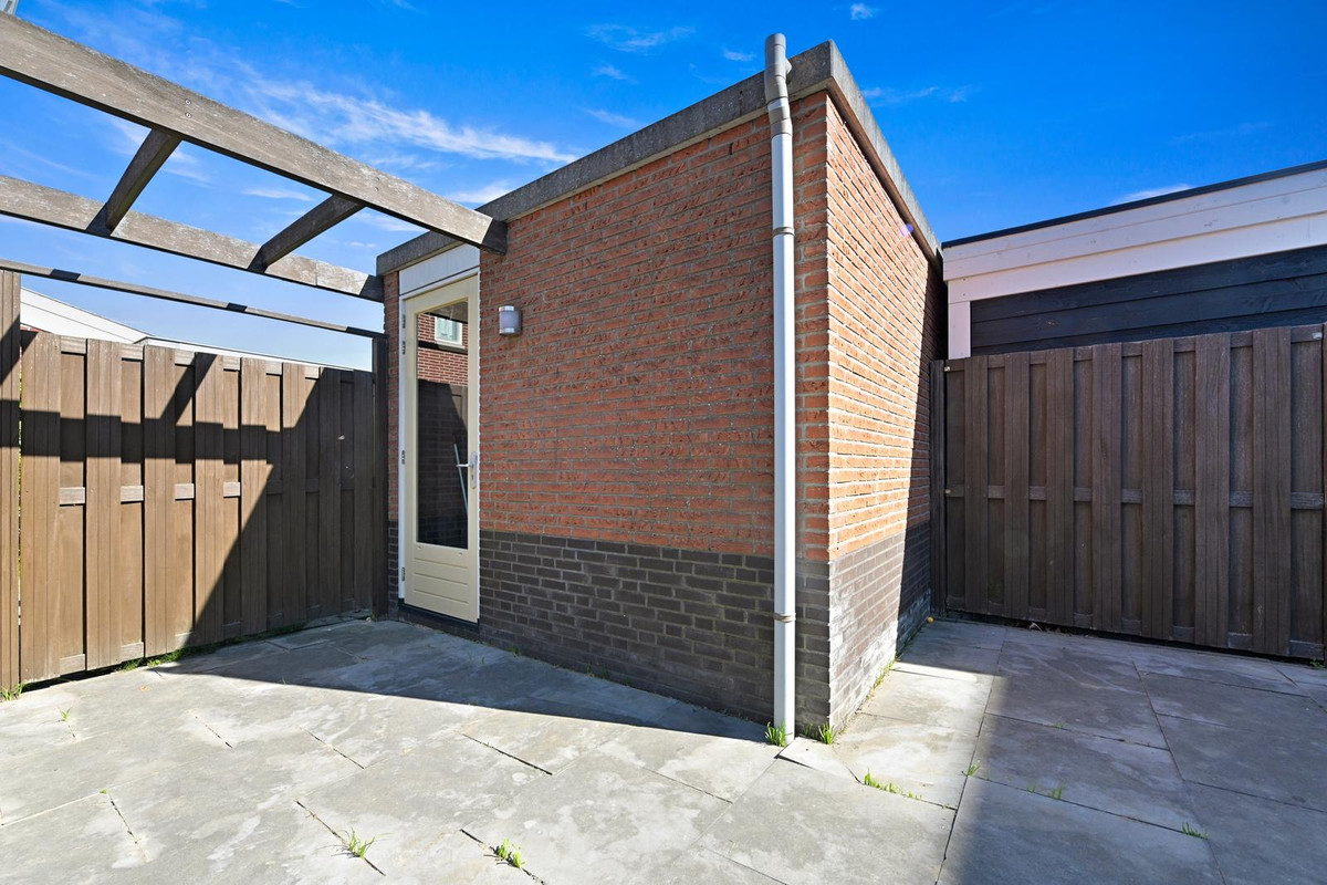Tussenwoning te koop: Lofoten 193, Zoetermeer