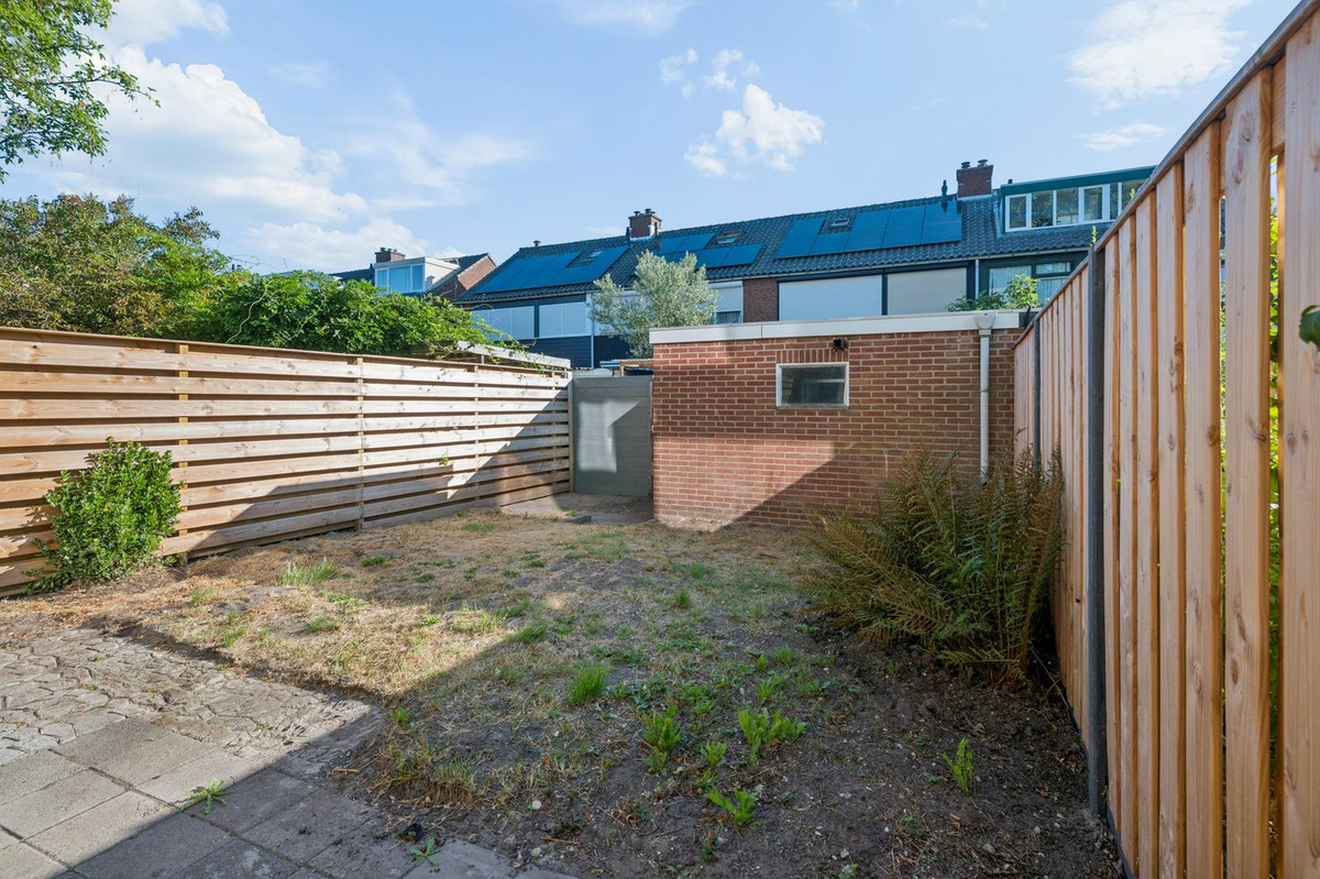 Tussenwoning te koop: Csardasstraat 16, Nijmegen