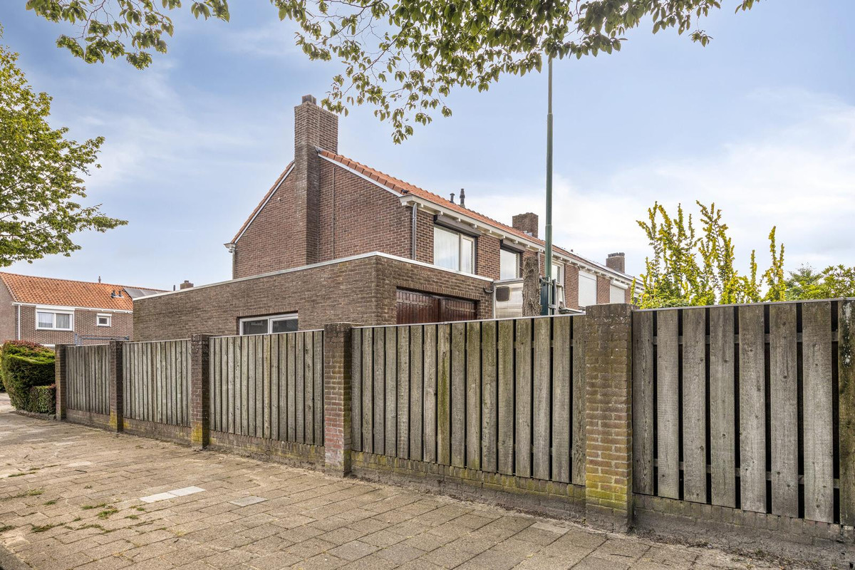 Hoekwoning te koop: Anthony van Opbergenstraat 19, Eindhoven