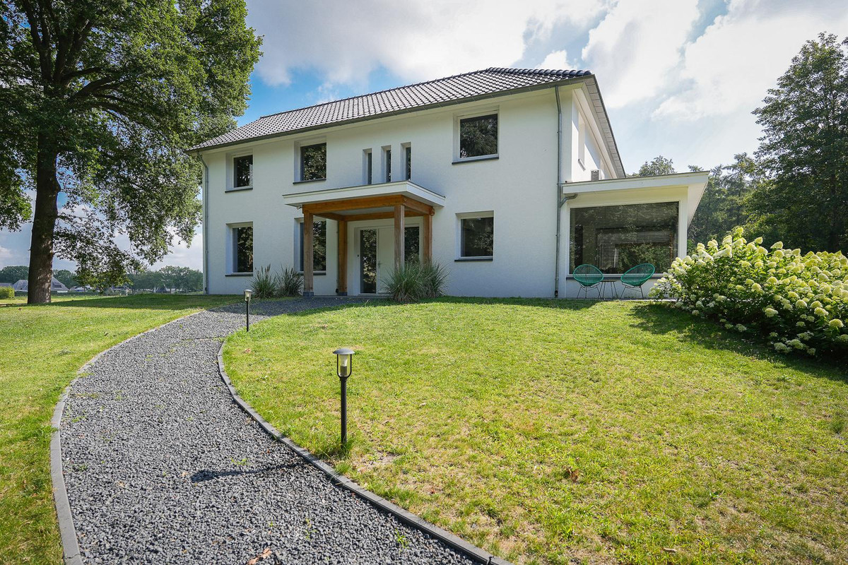Vrijstaande woning te koop: Onder de Bos 103, Hulshorst