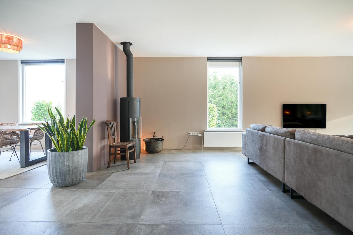 Vrijstaande woning te koop: Onder de Bos 103, Hulshorst