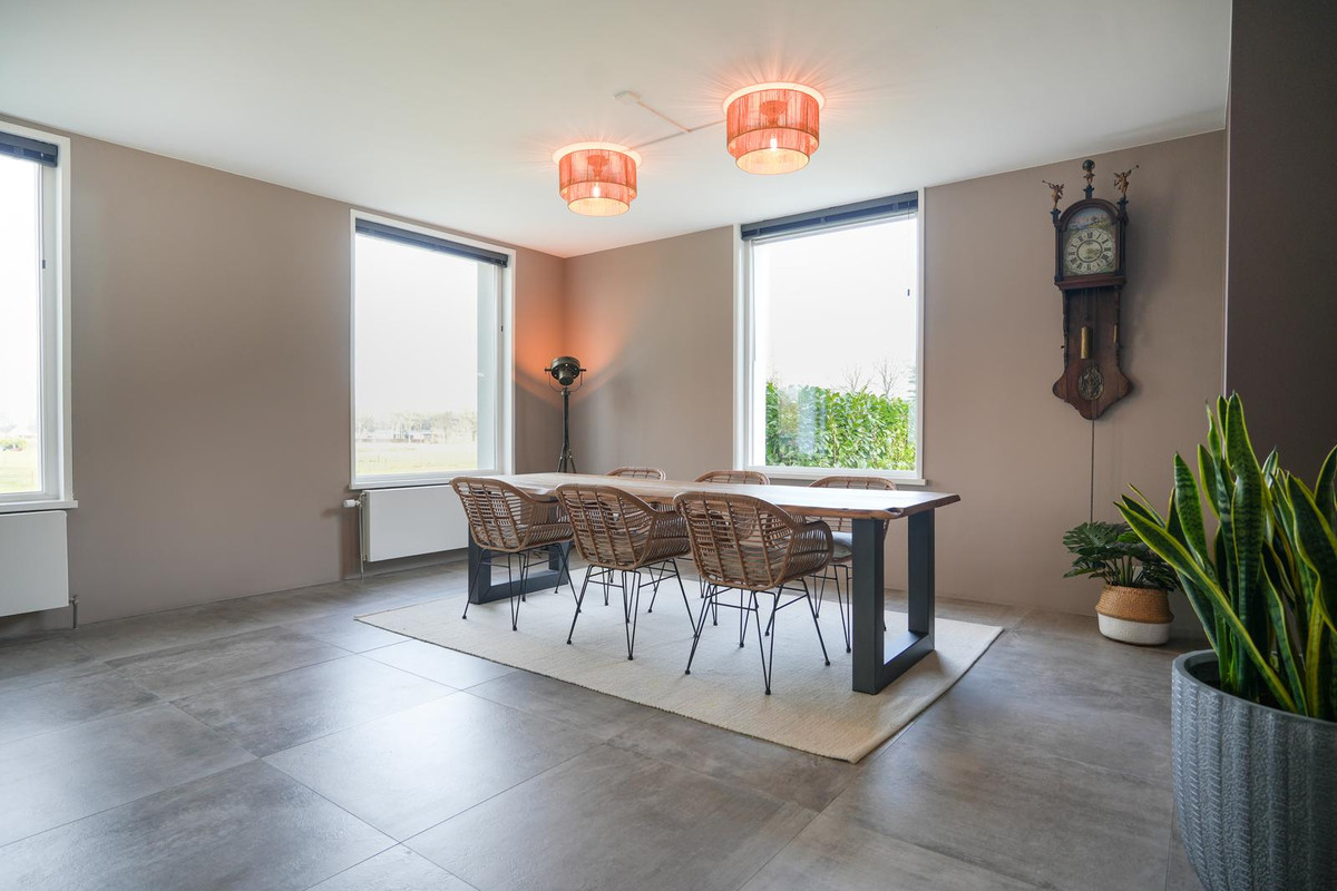 Vrijstaande woning te koop: Onder de Bos 103, Hulshorst