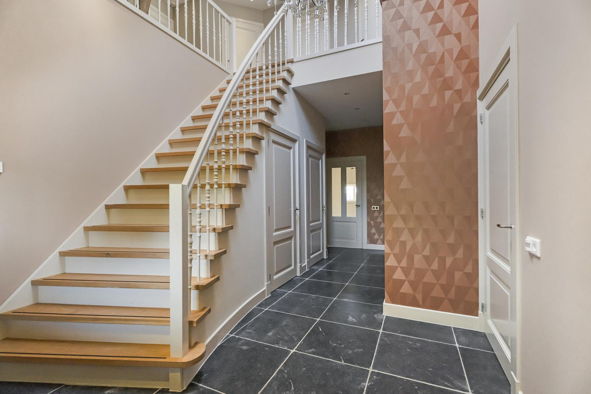 Vrijstaande woning te koop: Zuiderzeestraatweg 386, Oldebroek