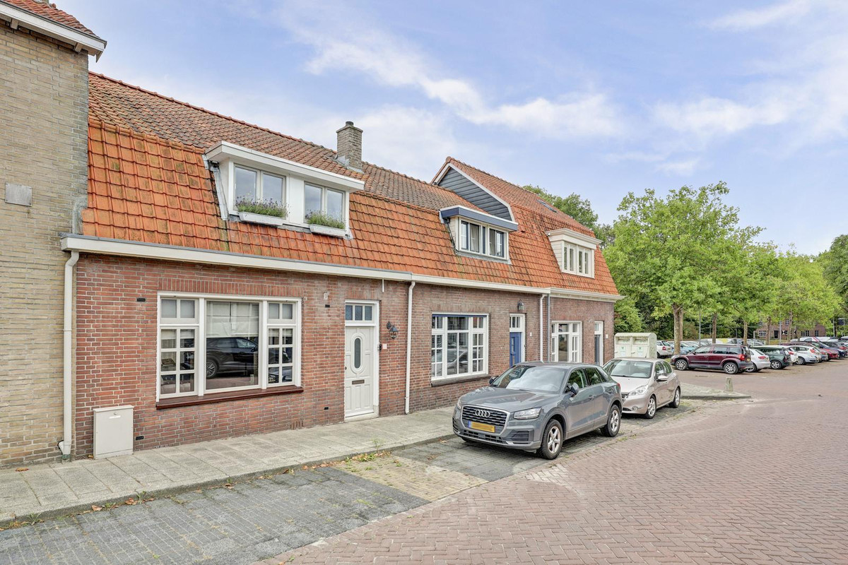 Tussenwoning te koop: Bosstraat 7, Tholen