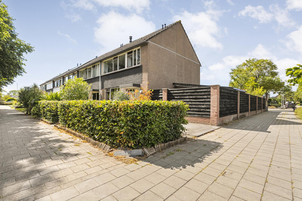 Hoekwoning te koop: Zenegroen 23, Kampen