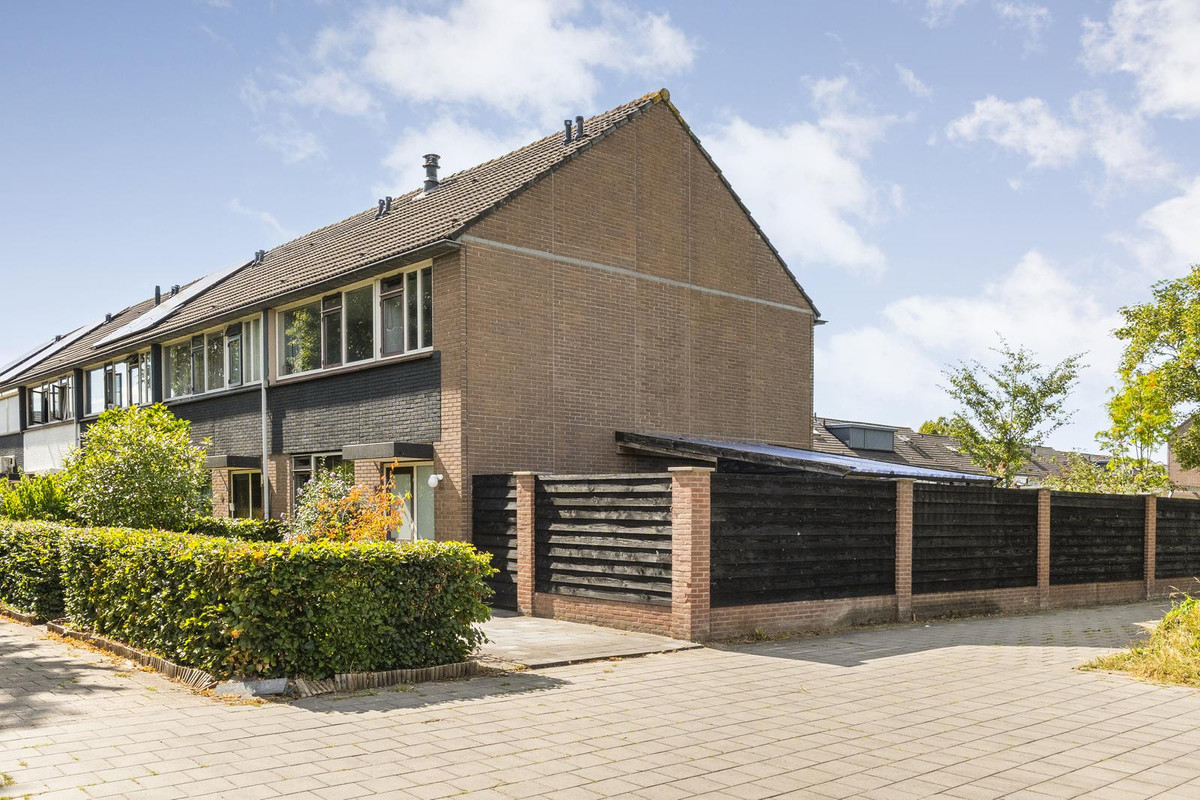 Hoekwoning te koop: Zenegroen 23, Kampen