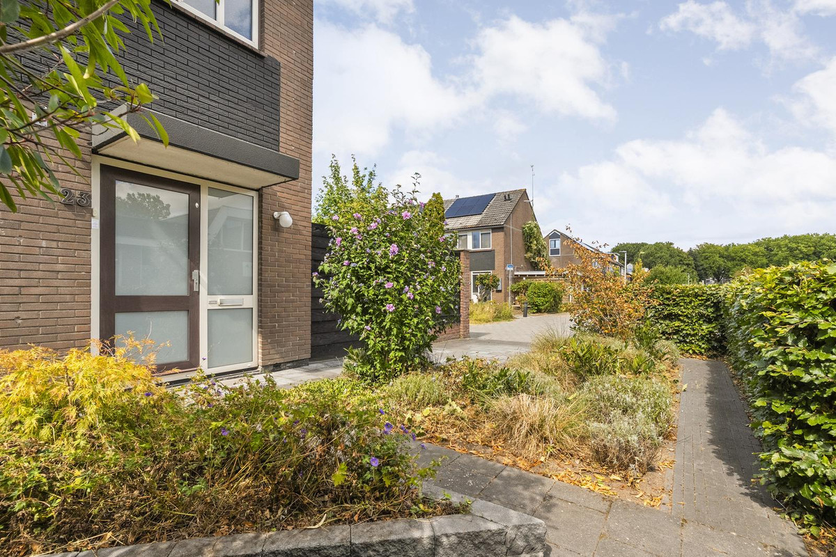 Hoekwoning te koop: Zenegroen 23, Kampen