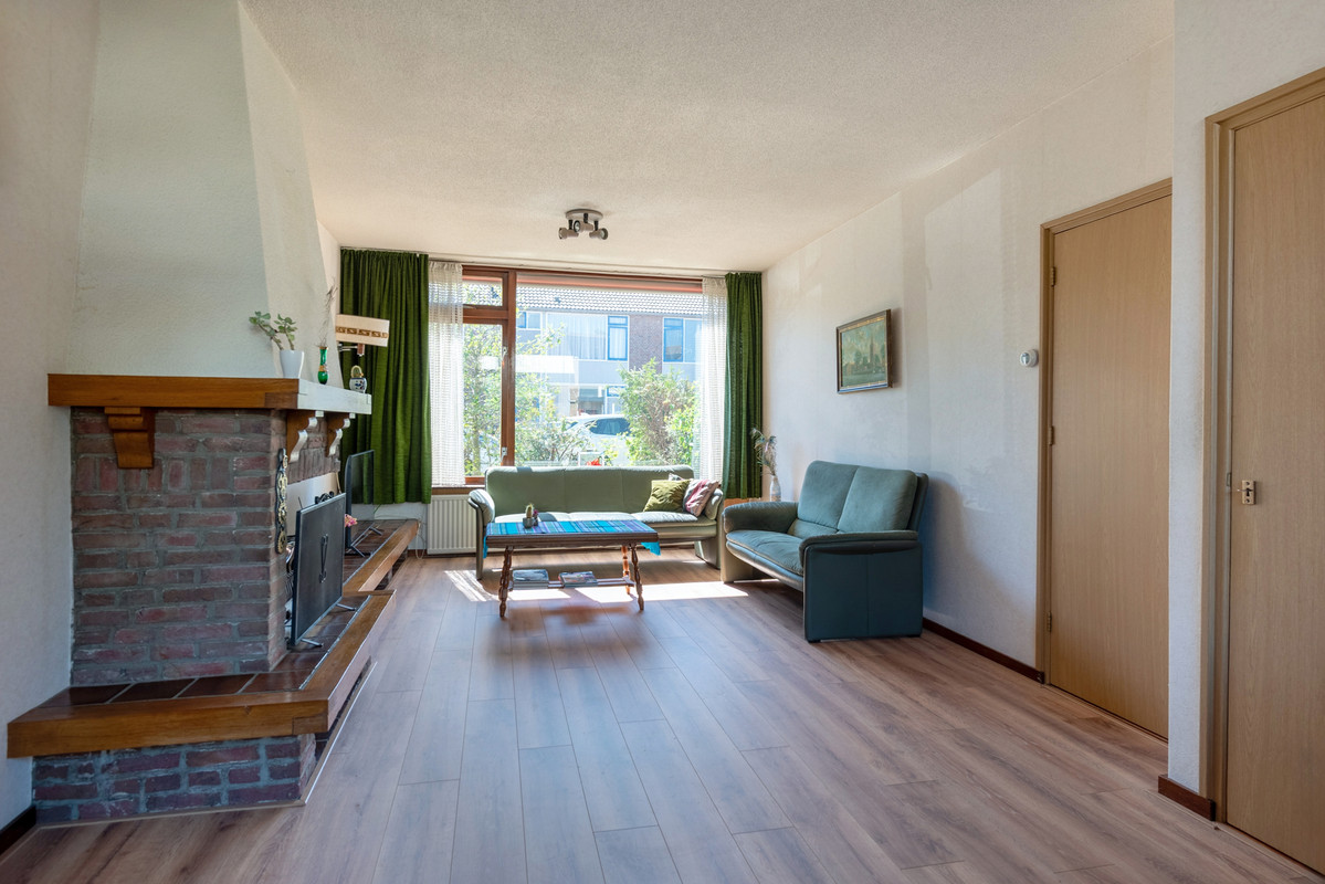 Tussenwoning te koop: Dosinstraat 10, Ter Aar