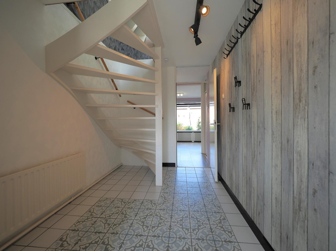 Tussenwoning te koop: Hoendiep 32, Dordrecht