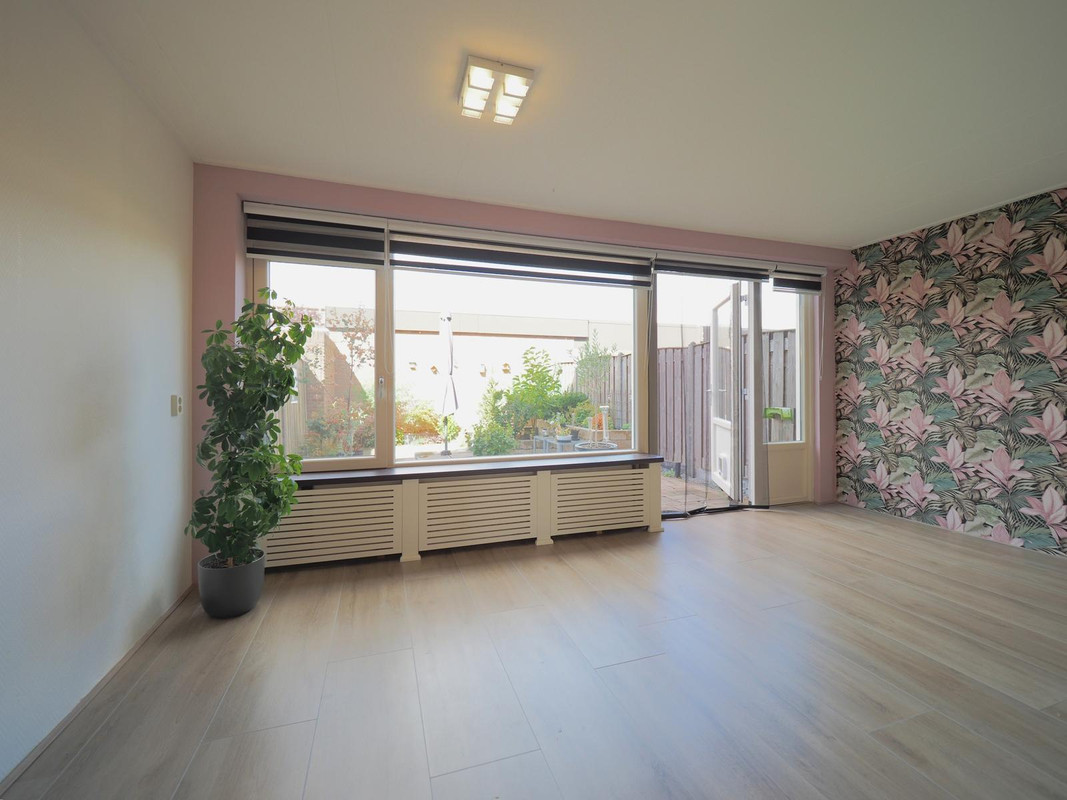 Tussenwoning te koop: Hoendiep 32, Dordrecht