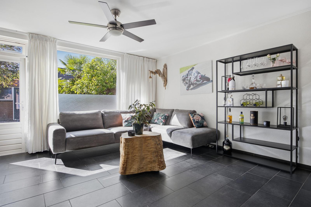 Tussenwoning te koop: Huiserf 23, Breda