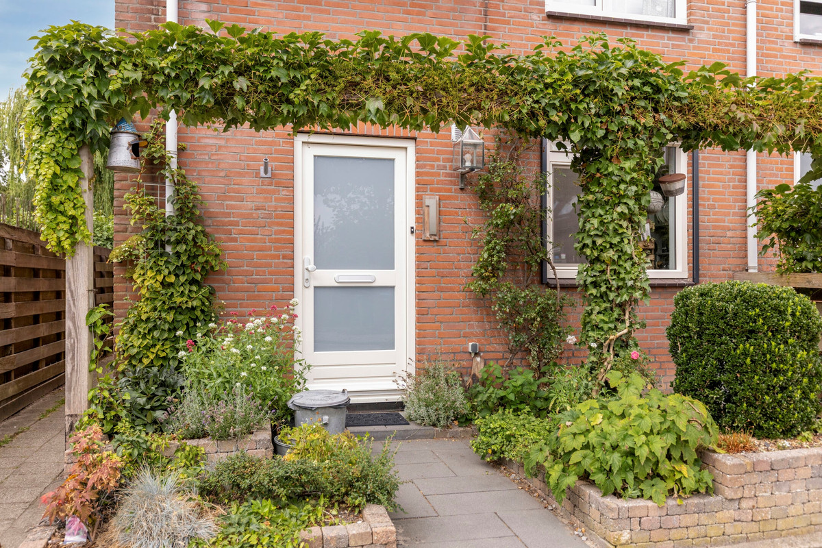Hoekwoning te koop: Brasem 1, Bodegraven