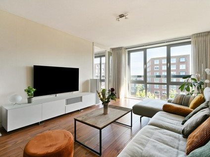 Pieter Oosterhuisstraat 93