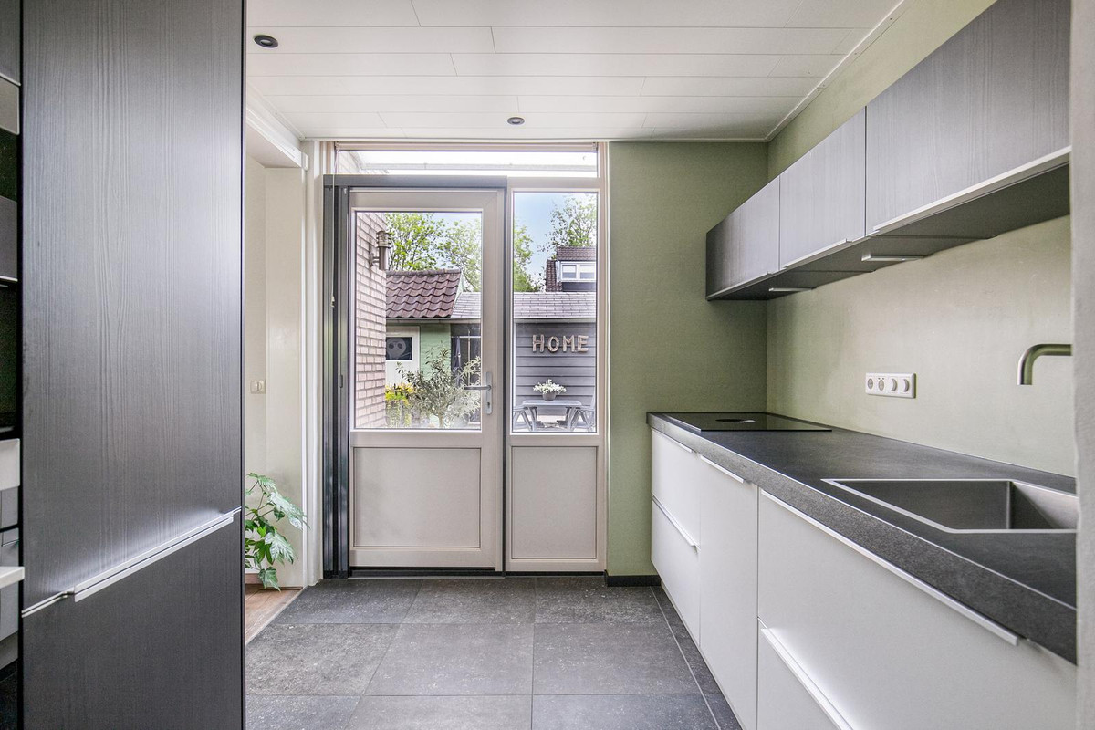 Tussenwoning te koop: Schimmelpenninckstraat 23, Grave