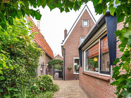 Koningin Emmastraat 6
