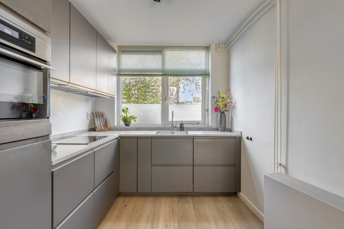 Tussenwoning te koop: Saltshof 2416, Wijchen