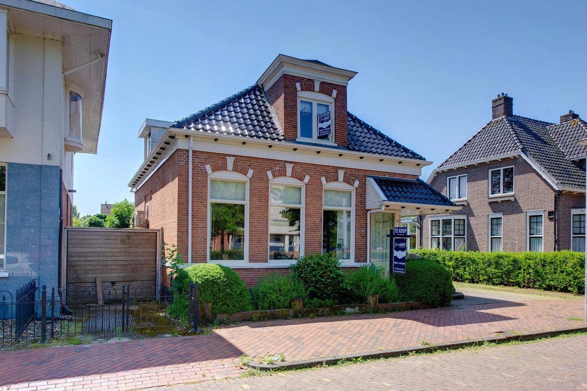 Twee-onder-één-kap te koop: Noorderstraat 160, Sappemeer