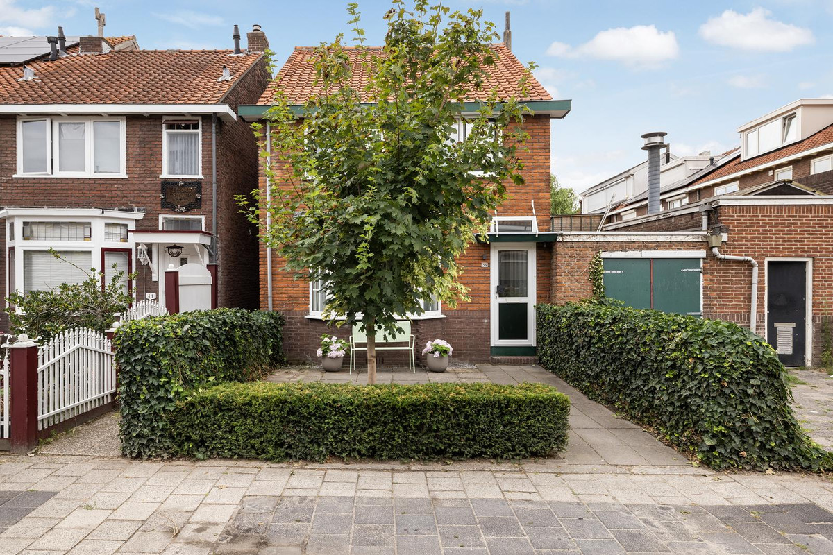 Hoekwoning te koop: Verhulststraat 39, Dordrecht