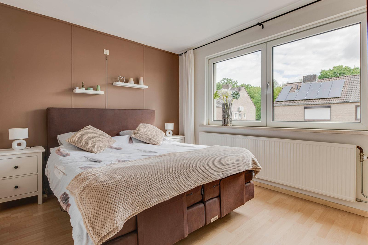Twee-onder-één-kap te koop: Bartholomeo Diazstraat 3, Heerlen