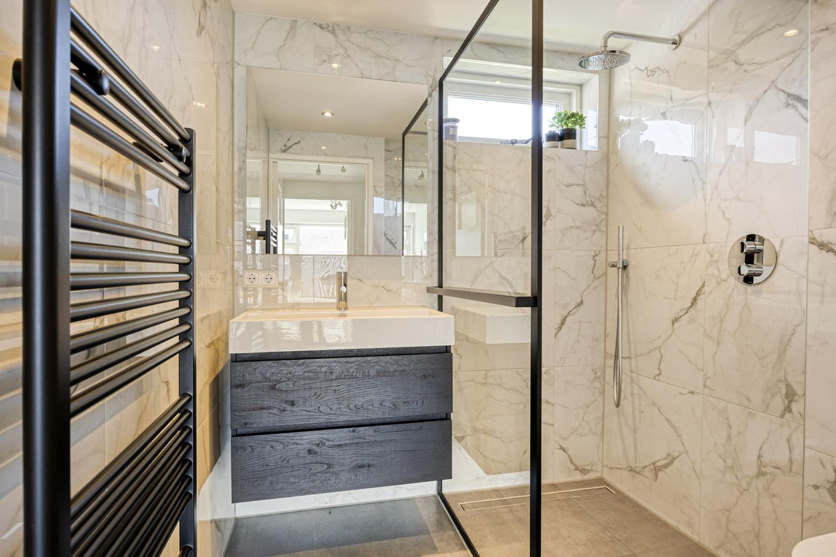 Tussenwoning te koop: Vendeliersstraat 19, Tilburg