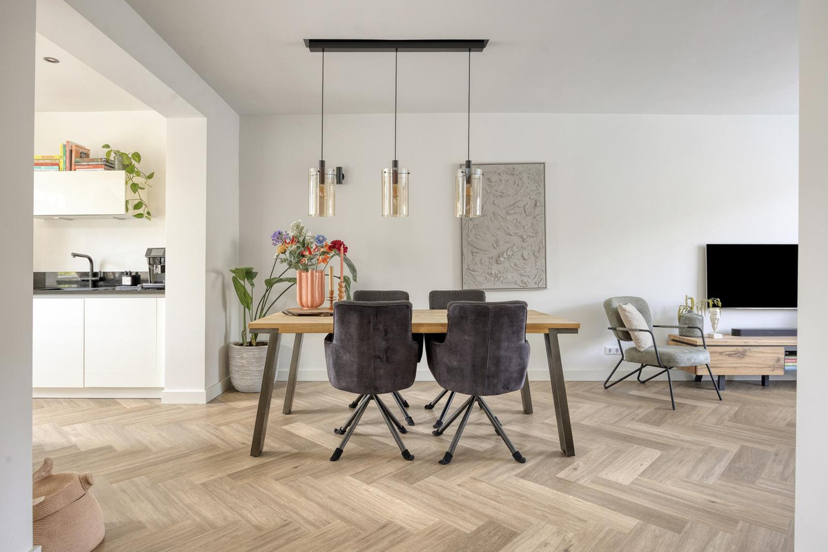 Tussenwoning te koop: Vendeliersstraat 19, Tilburg