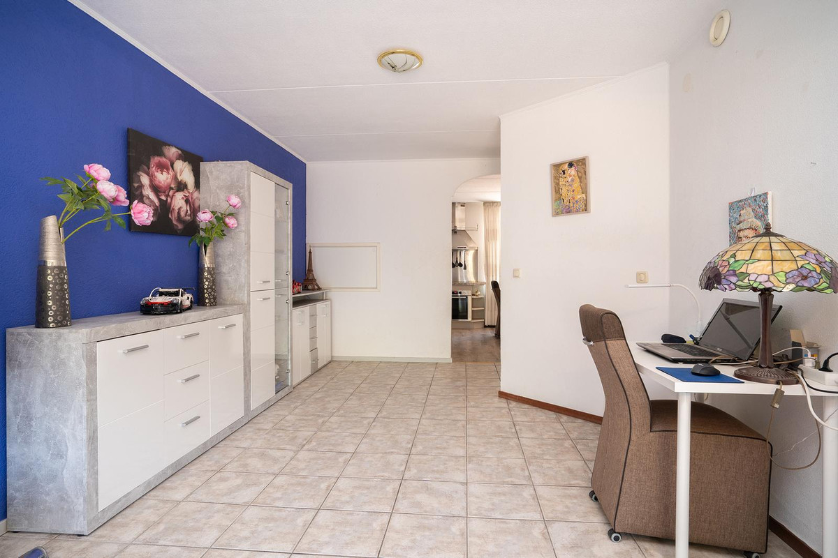 Tussenwoning te koop: Samuel van der Puttestraat 5, Enschede