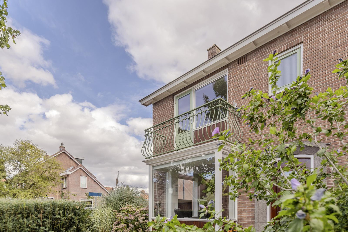 Hoekwoning te koop: Vijverlaan 15, Bodegraven