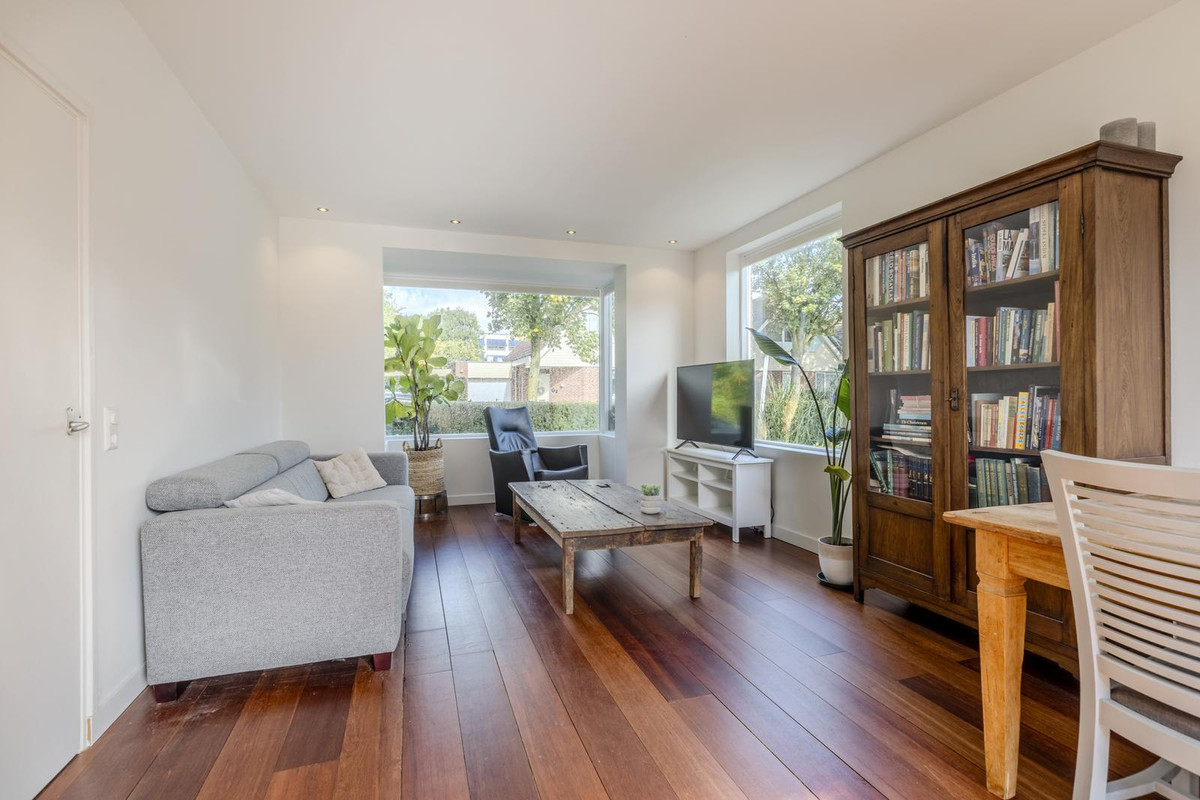 Hoekwoning te koop: Vijverlaan 15, Bodegraven