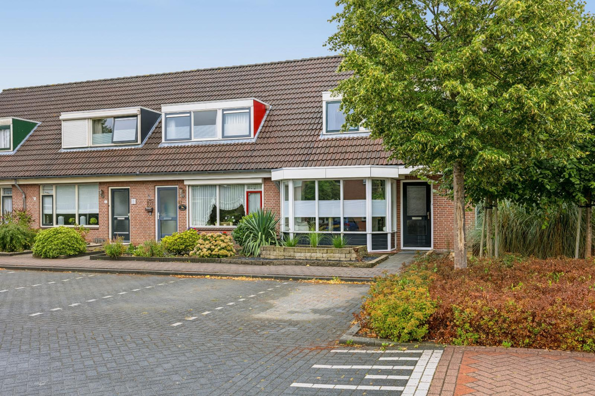 Tussenwoning te koop: Nieuwstraat 39, Lievelde