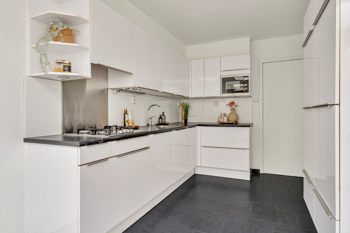 Tussenwoning te koop: Hasseltstraat 92, Tilburg