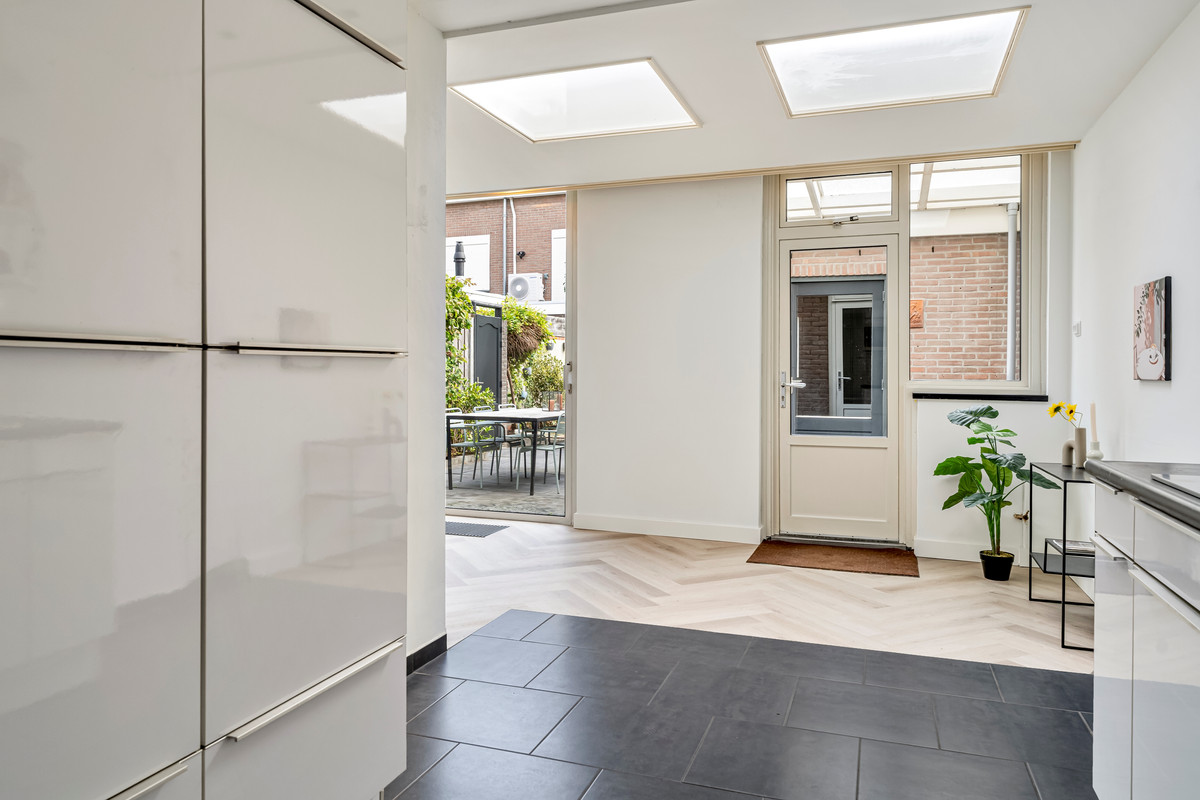 Tussenwoning te koop: Hasseltstraat 92, Tilburg