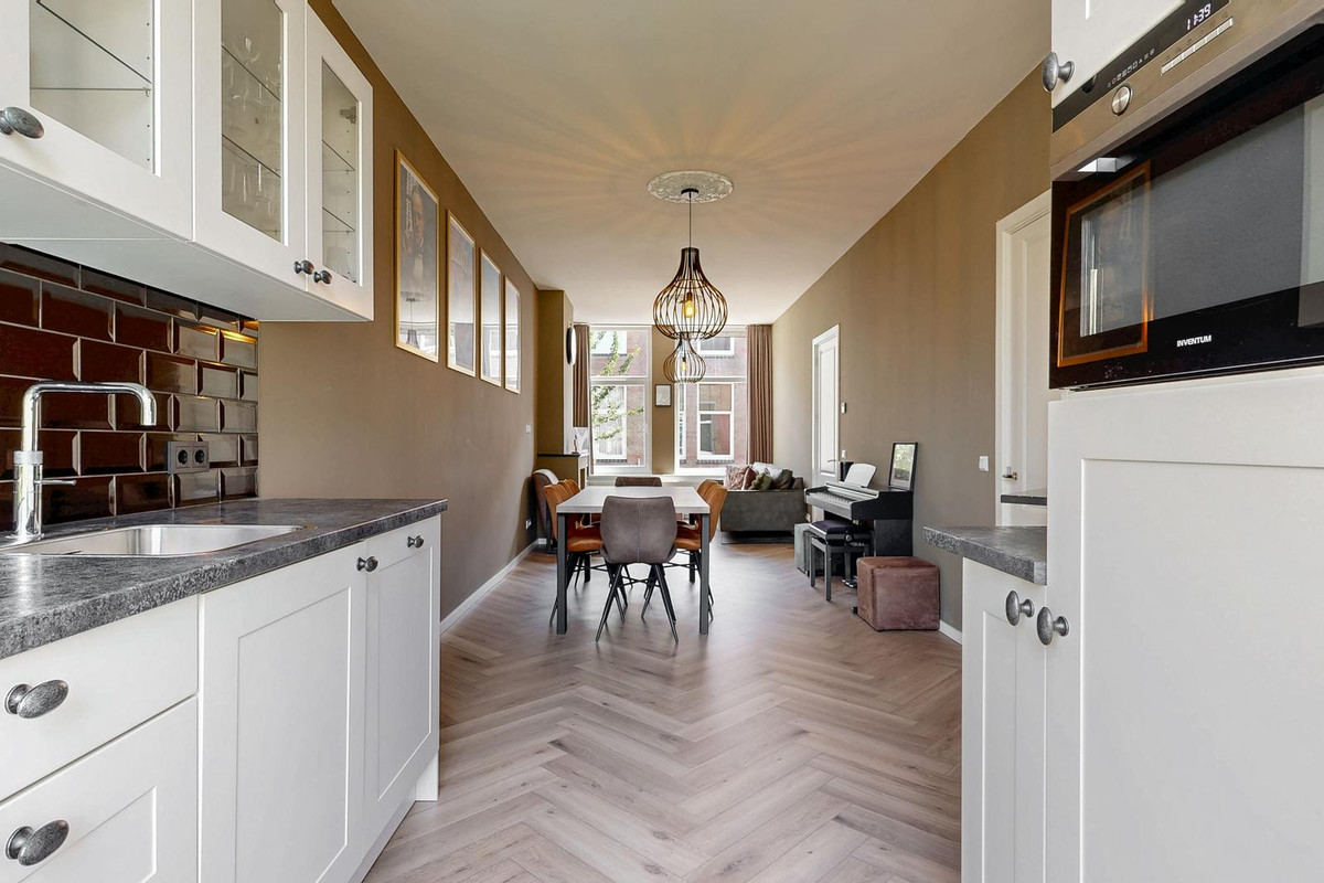 Appartement te koop: Govert Bidloostraat 78, 'S-Gravenhage