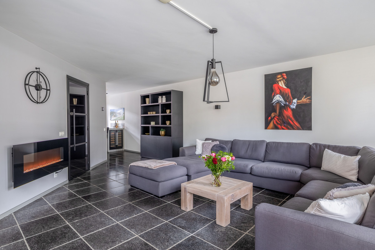 Tussenwoning te koop: Boelehaven 10, Barendrecht