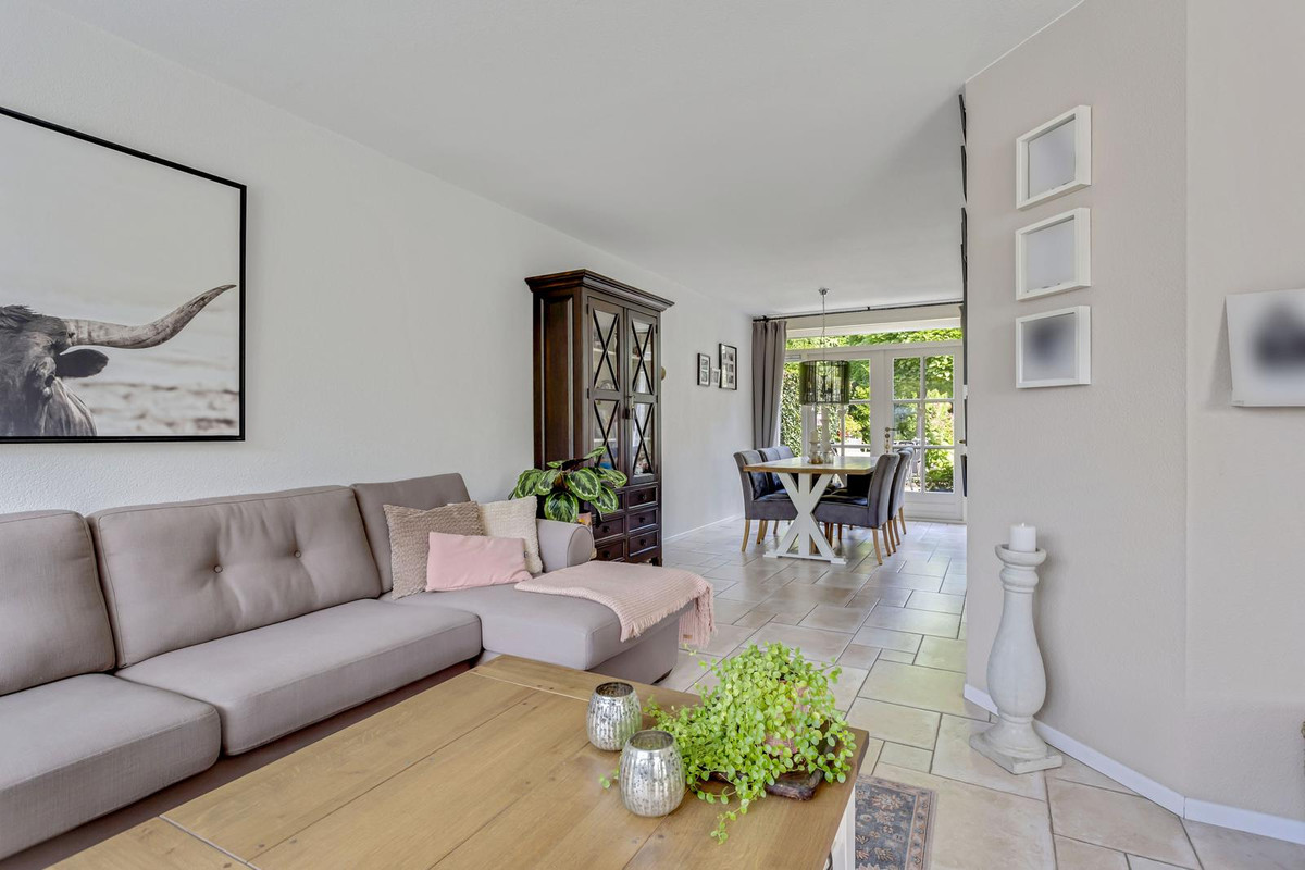 Tussenwoning te koop: Kievit 28, Oud-Beijerland
