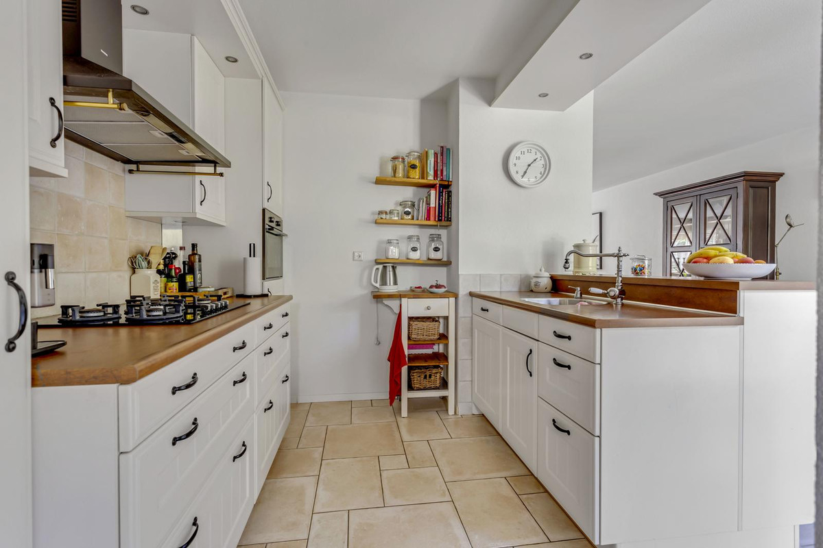 Tussenwoning te koop: Kievit 28, Oud-Beijerland