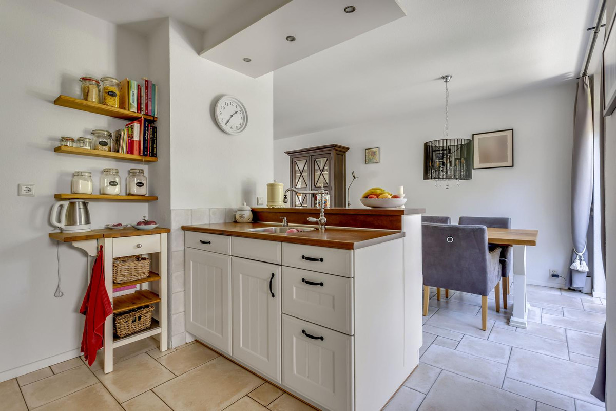 Tussenwoning te koop: Kievit 28, Oud-Beijerland