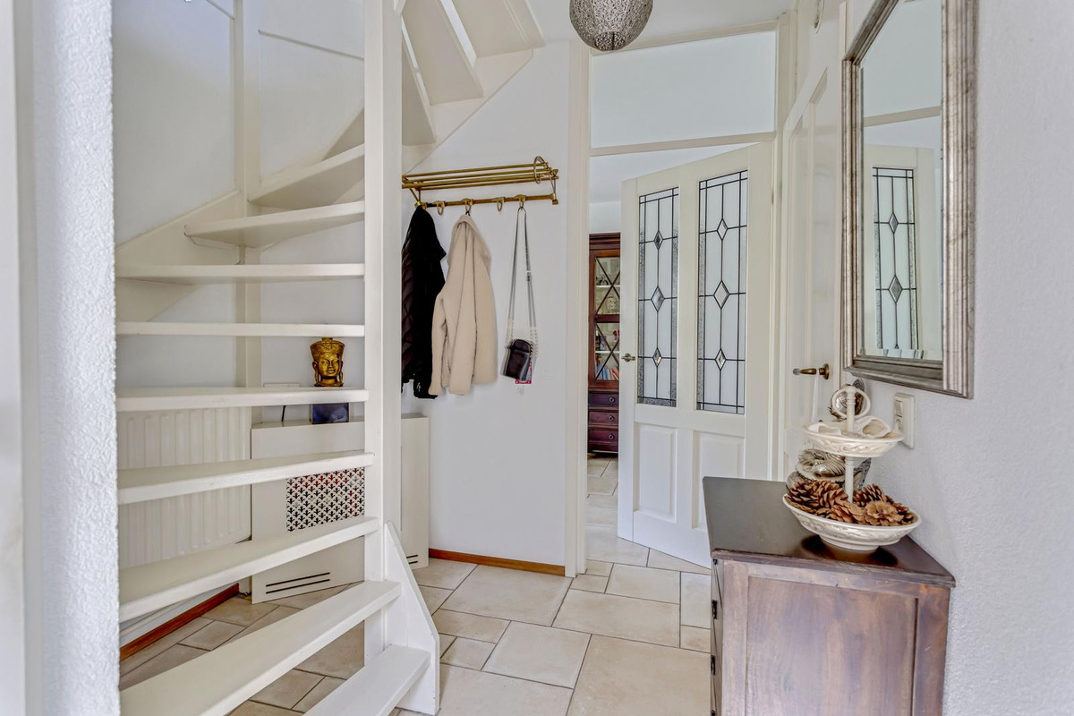Tussenwoning te koop: Kievit 28, Oud-Beijerland