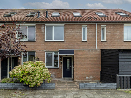 Vuurvlindertje erf 16