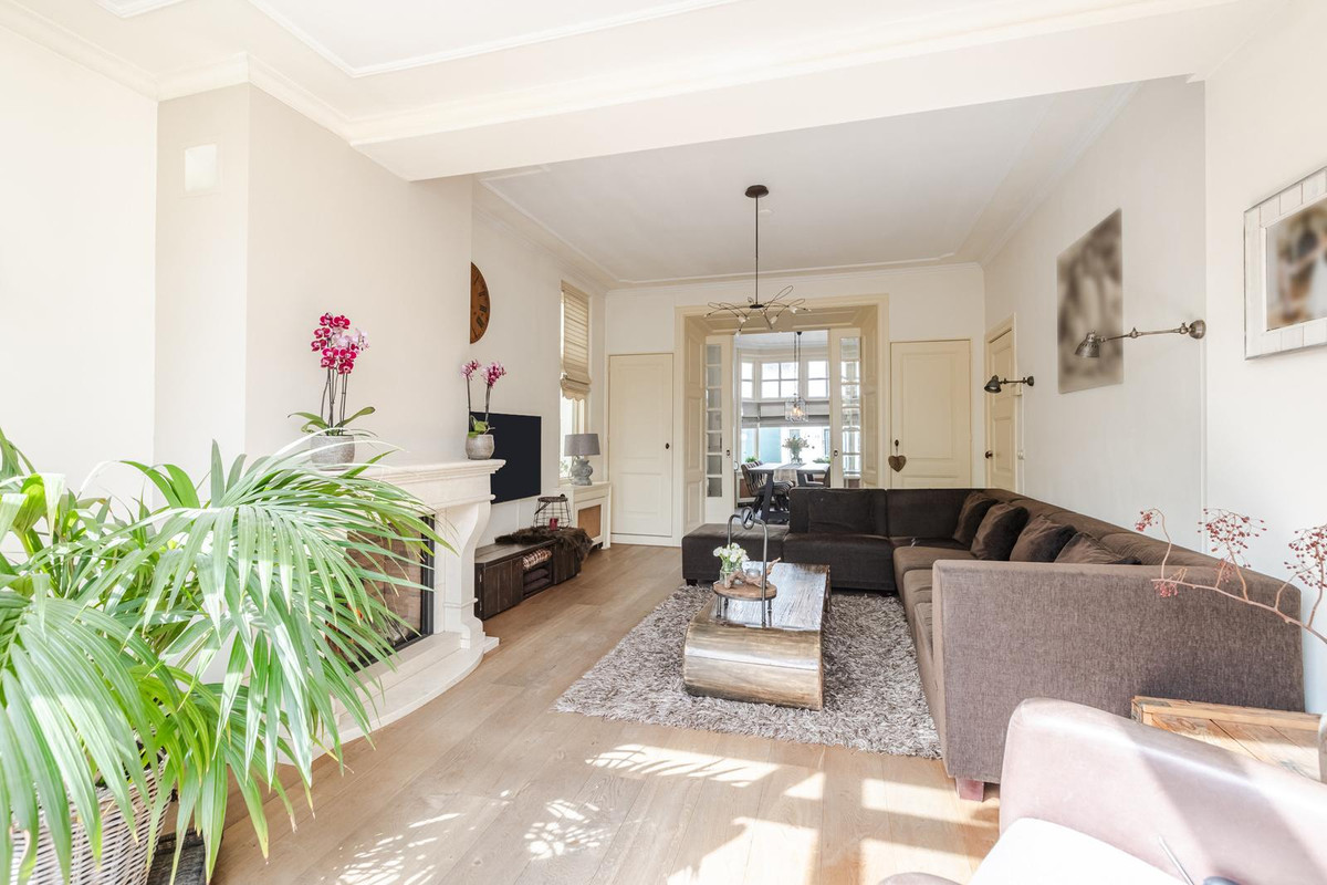 Hoekwoning te koop: Julianastraat 48, Bodegraven
