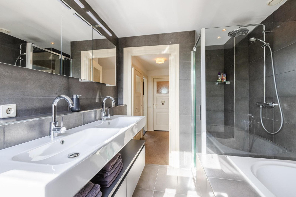 Hoekwoning te koop: Julianastraat 48, Bodegraven