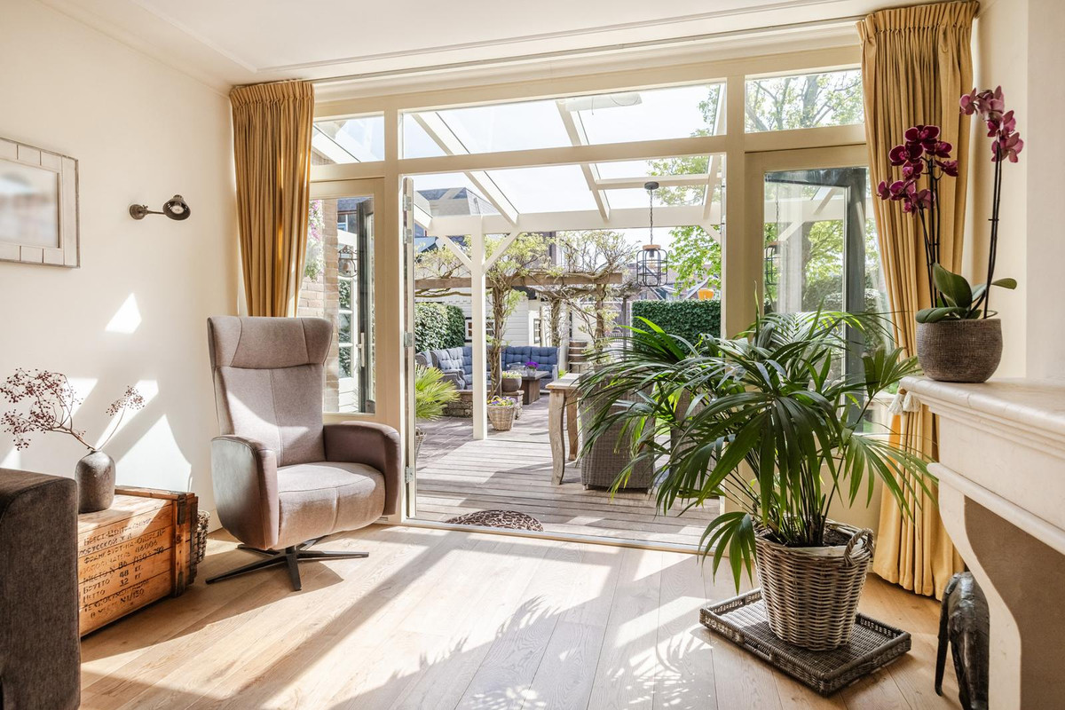 Hoekwoning te koop: Julianastraat 48, Bodegraven