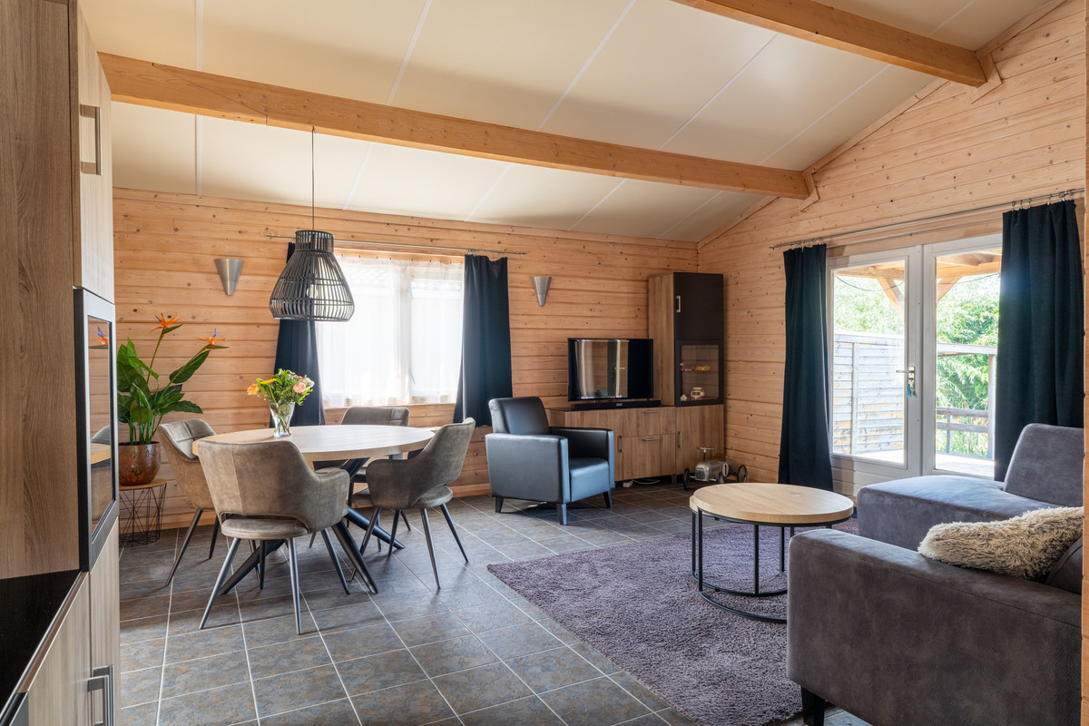 Vrijstaande woning te koop: Vier Heultjes 418, Sprang-Capelle