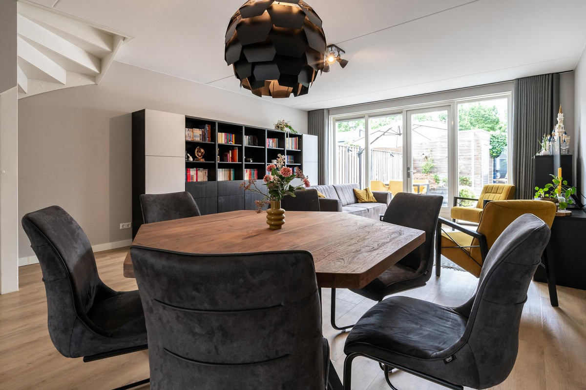 Tussenwoning te koop: Sleutelbloem 33, Berghem
