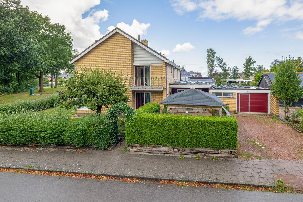Twee-onder-één-kap te koop: De Gauw 1, Gerkesklooster