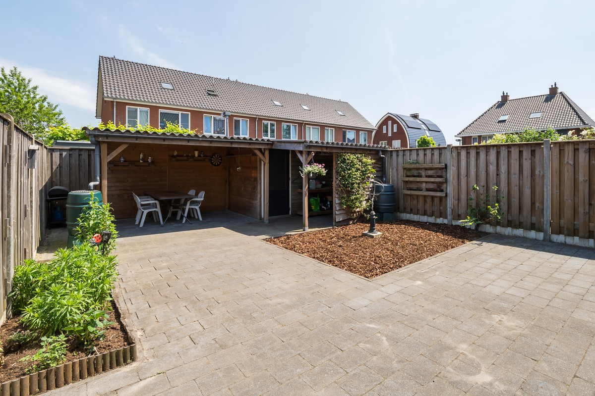 Hoekwoning te koop: Tuilseveldweg 2, Tuil